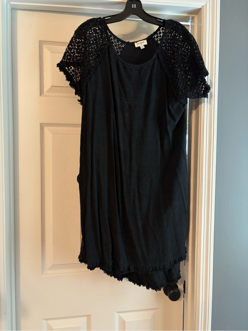 Umgee Black Crochet Sleeve Shift Dress